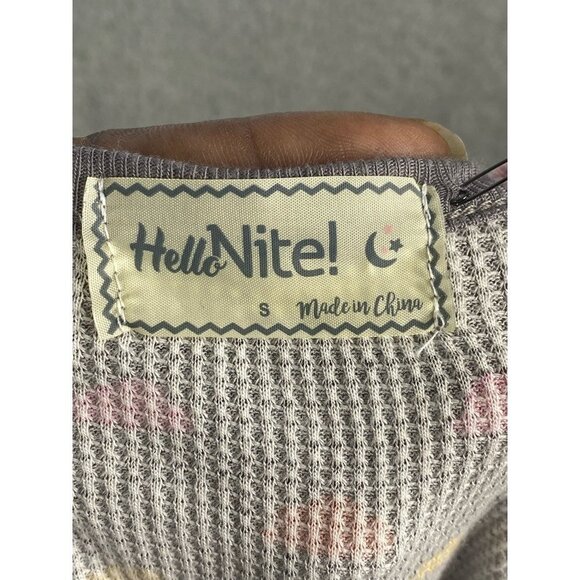 Hello Nite Womens Sleepshirt Gray Multicolor Cloud Round Hem Button Henley S New - Picture 4 of 4